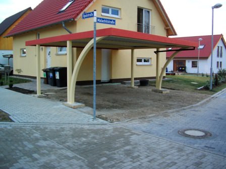 Stah-l oder Metallcarport mit Rundbogen
